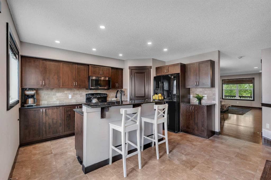 4-bed Semi-detached for sale at 91 Panora Square NW, Calgary