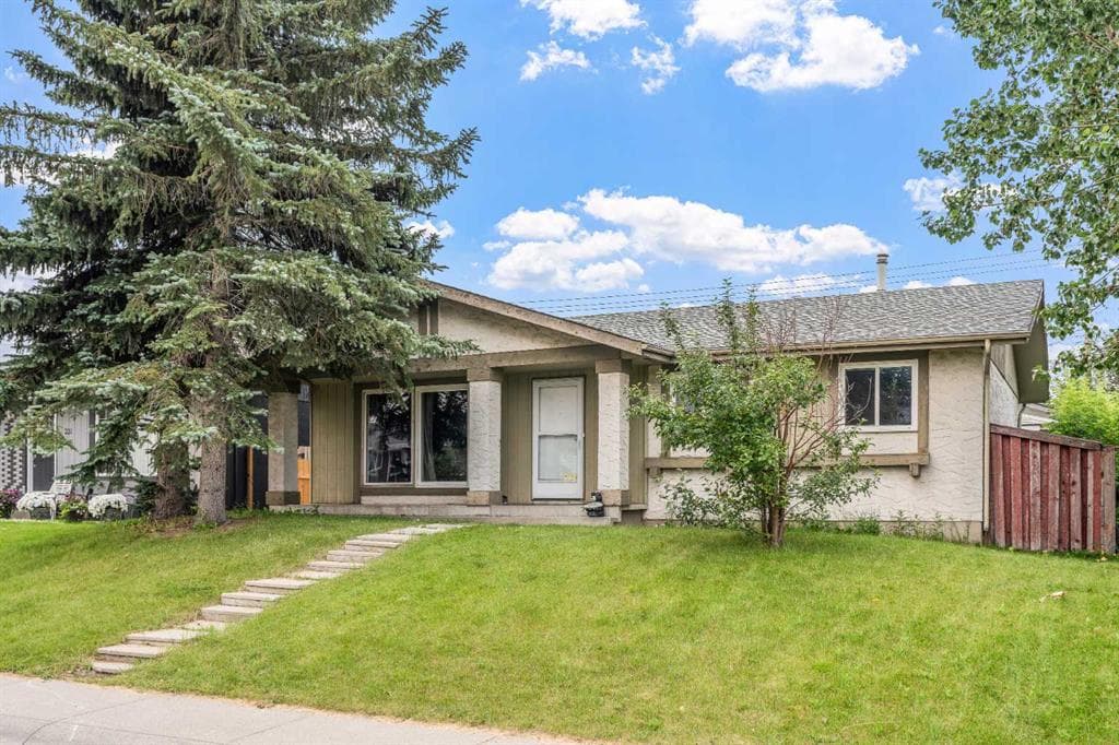 4-bed Detached for sale at 227 Manora Crescent NE, Calgary