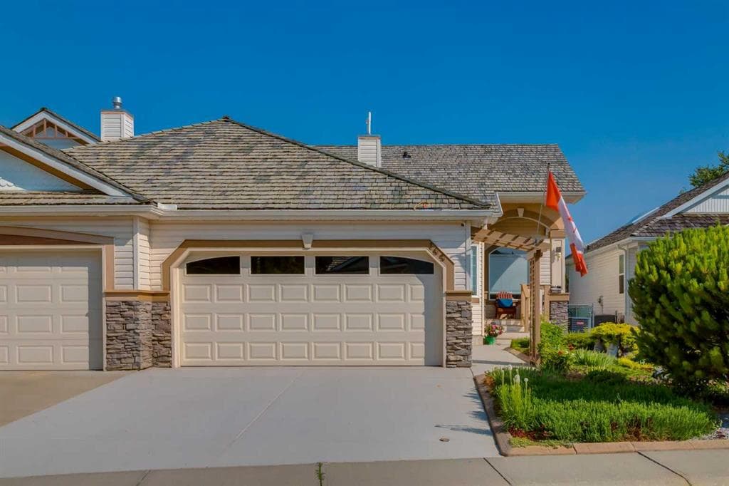 4-bed Semi-detached for sale at 165 Chaparral Villas SE, Calgary