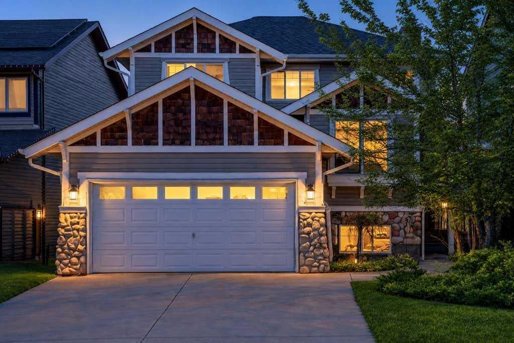 5-bed Detached for sale at 40 Cougar Ridge Heights SW, Calgary