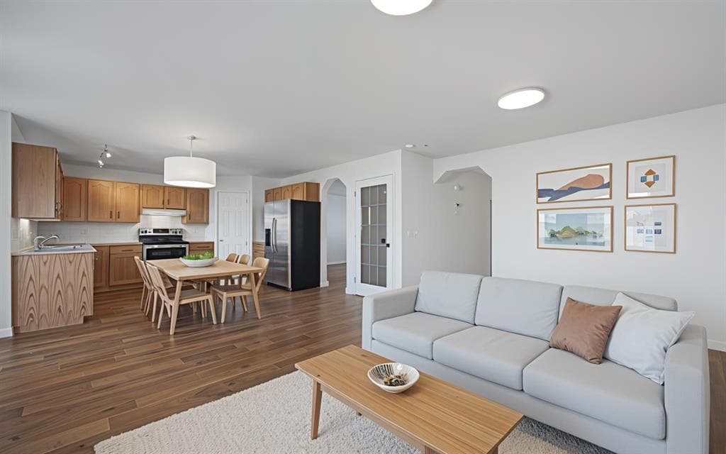 5-bed Detached for sale at 182 Coventry Close NE, Calgary