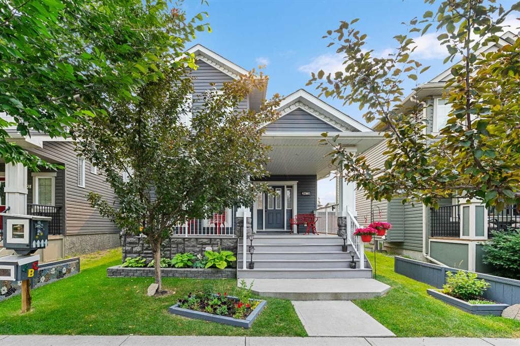 3-bed Detached for sale at 2478 Ravenswood View SE, Airdrie