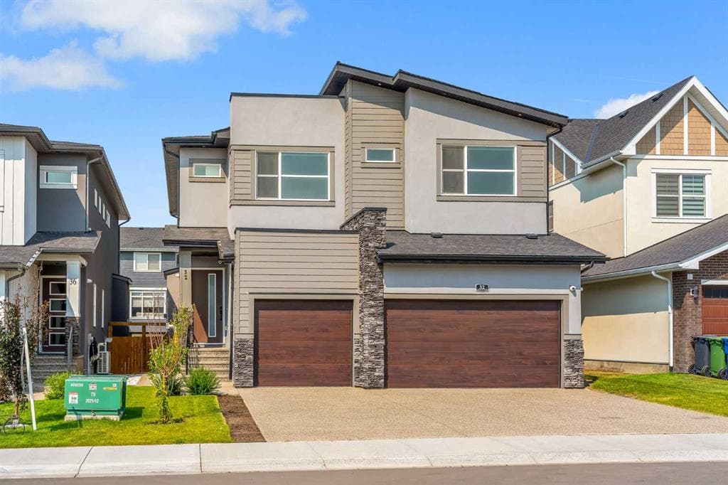 6-bed Detached for sale at 32 Waterford Terrace, Chestermere