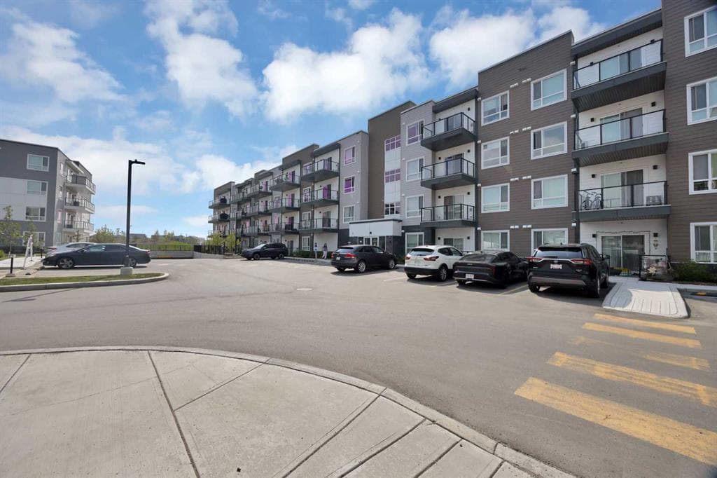 2-bed Apartment for sale at 3315, 33 Carringham Gate NW, Calgary