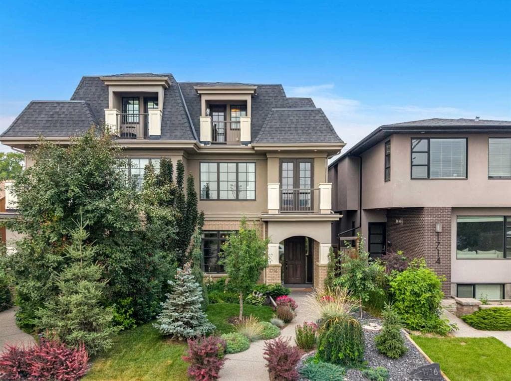 4-bed Semi-detached for sale at 1716 50 Avenue SW, Calgary