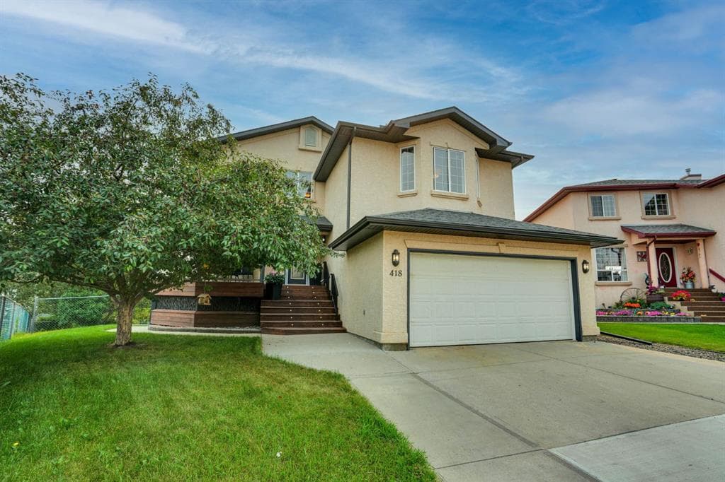 4-bed Detached for sale at 418 Long Beach Landing, Chestermere