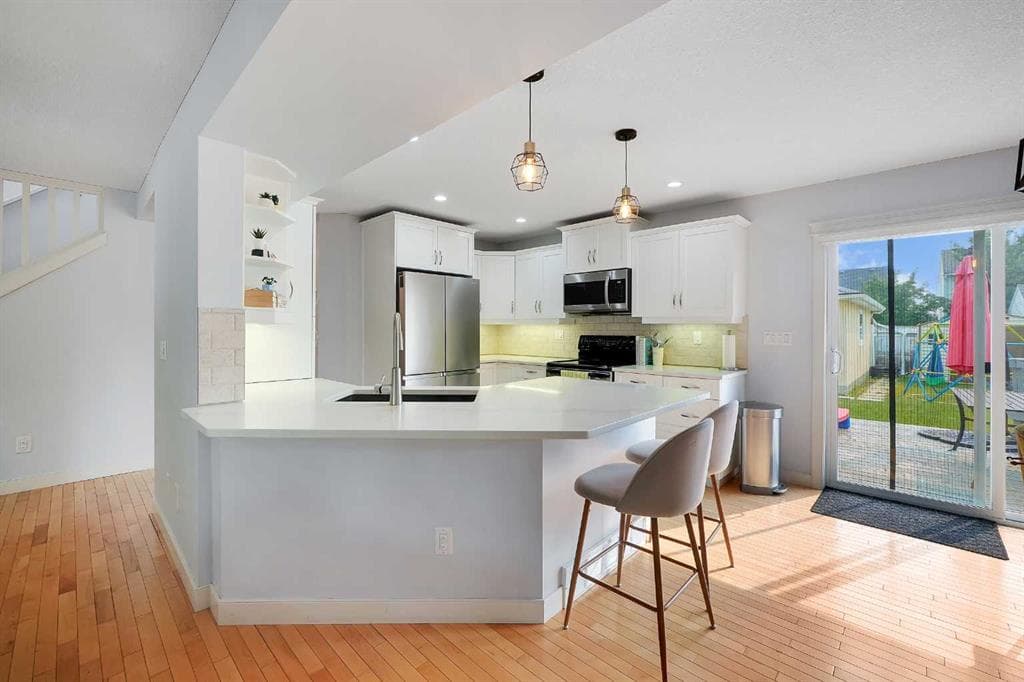 3-bed Detached for sale at 5532 Forand Street SW, Calgary