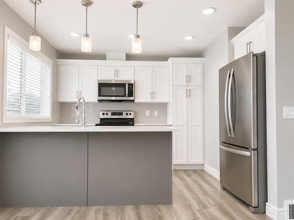 3-bed Townhouse for sale at 580 Savanna Boulevard, Calgary