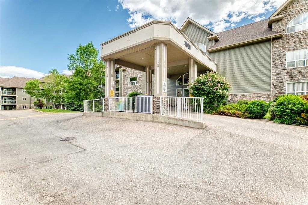 2-bed Apartment for sale at 3120, 3120 Millrise Point SW, Calgary