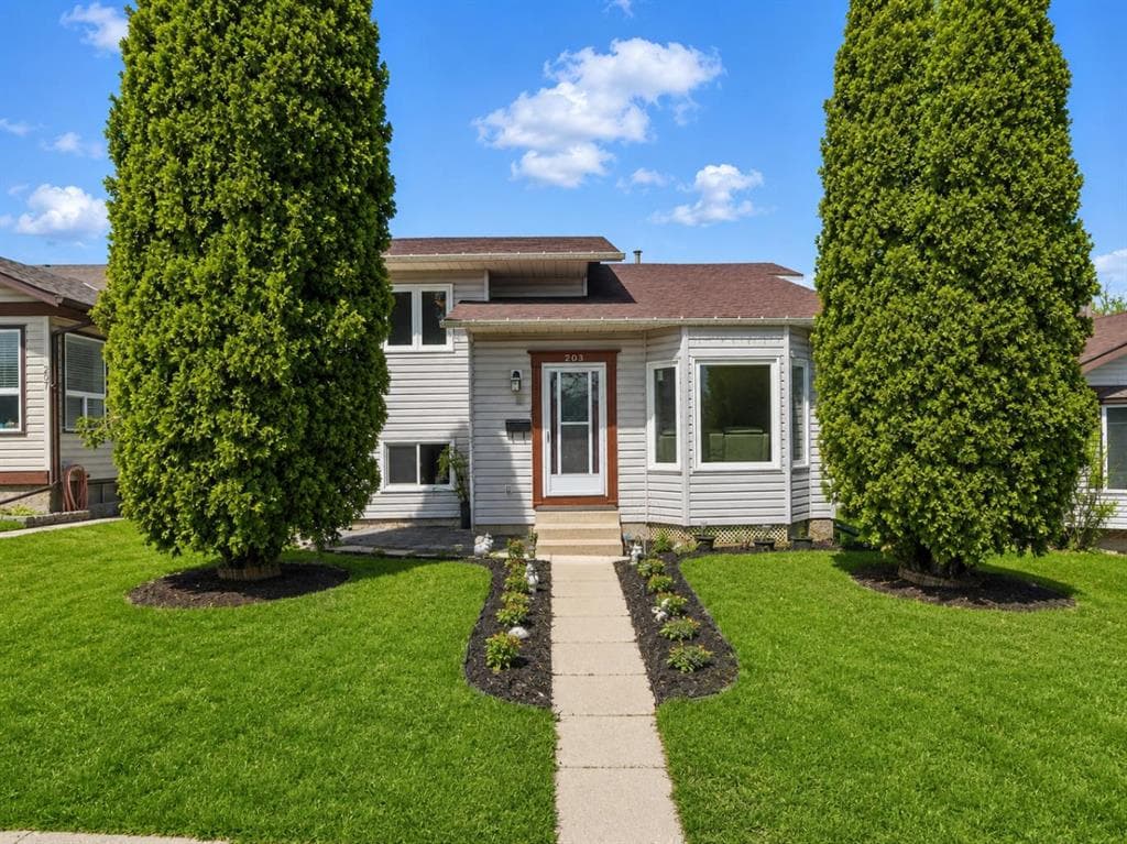 4-bed Detached for sale at 203 Shawglen Road SW, Calgary
