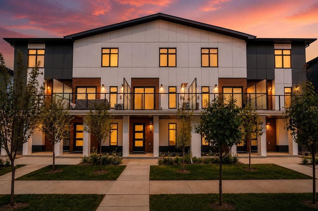 2-bed Townhouse for sale at 110, 8235 8 Avenue SW, Calgary