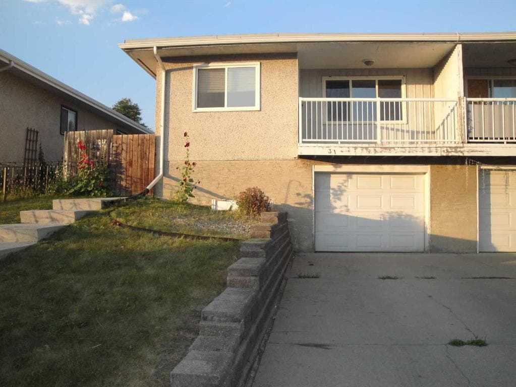 5-bed Semi-detached for sale at 31 Huntford Road NE, Calgary