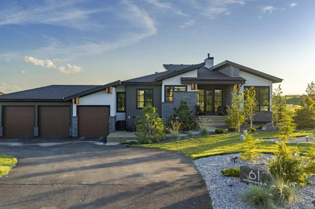 61 Silverhorn Boulevard — photo 1