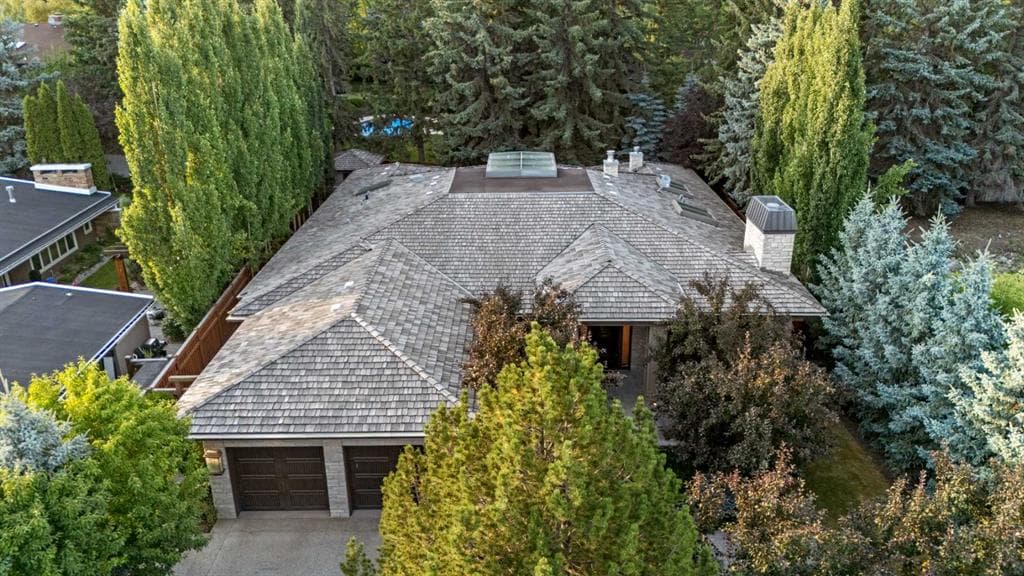1020 Bel-Aire Drive SW — photo 1