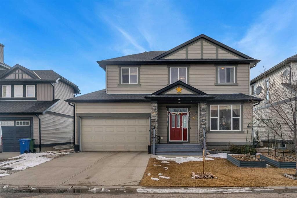 156 Bishop Crescent NW — photo 1