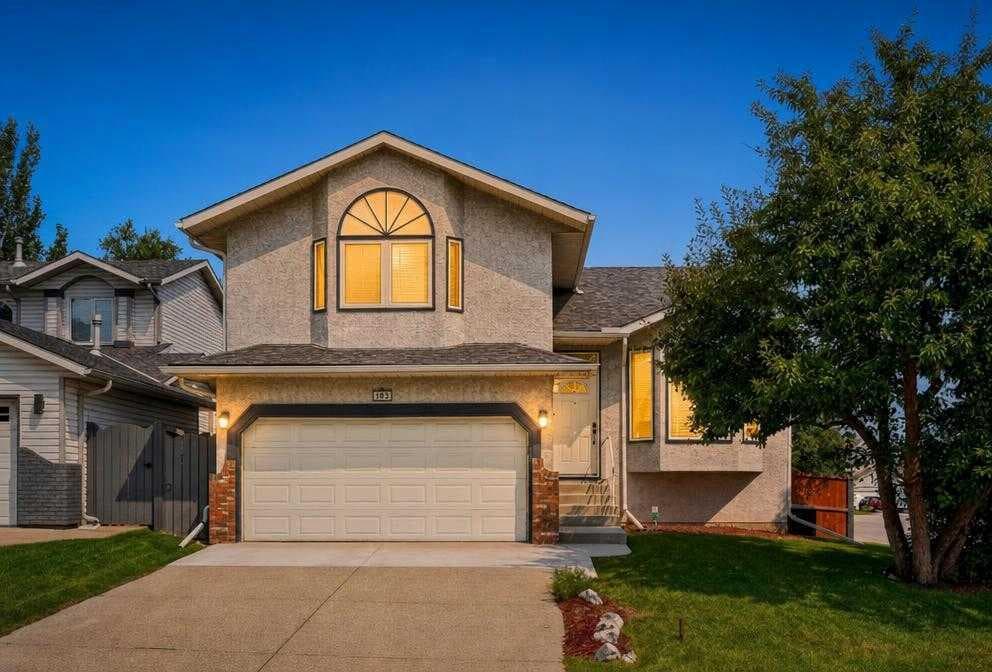 105 Riverview Court SE — photo 1