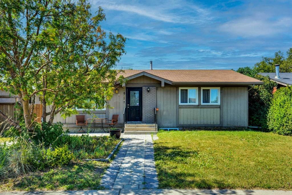 6-bed Detached for sale at 1015 Maitland Way NE, Calgary