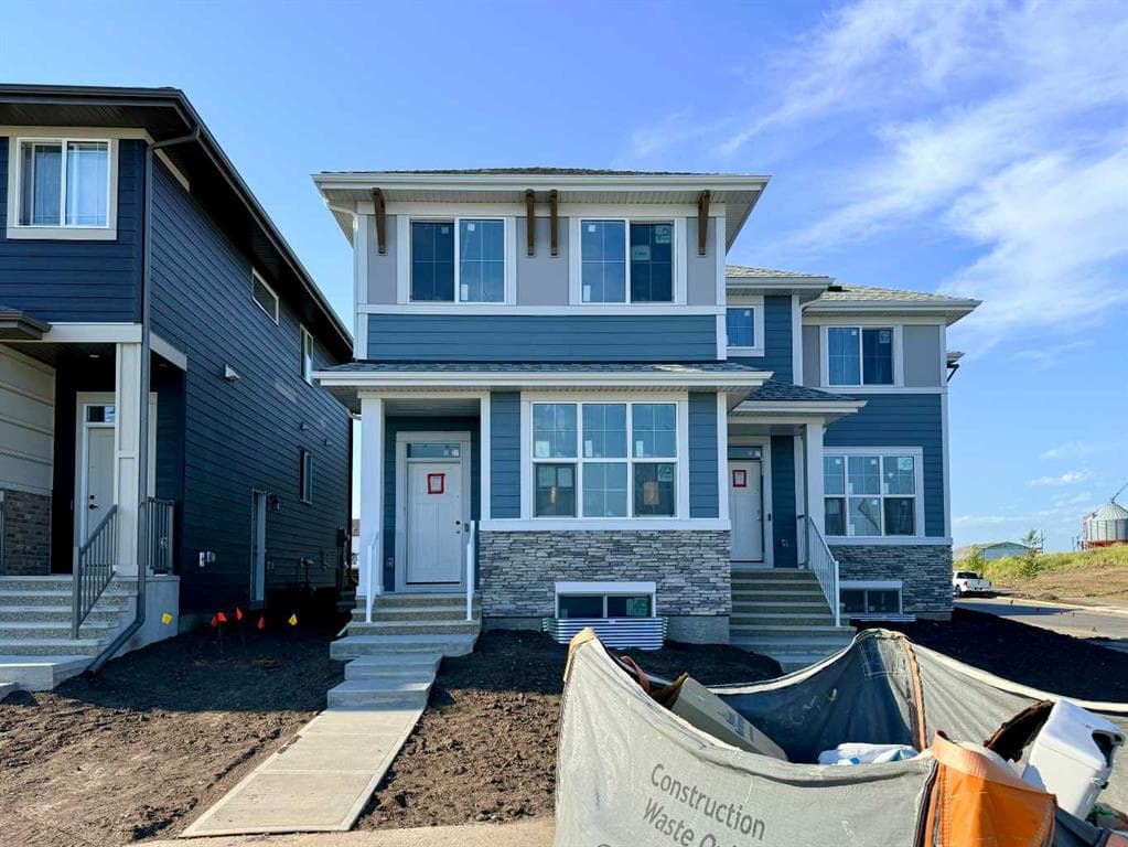 5-bed Semi-detached for sale at 1304 Mahogany Boulevard SE, Calgary