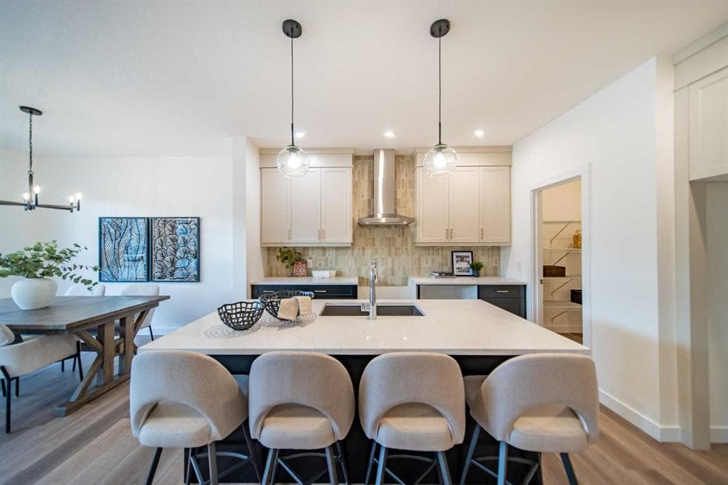 4-bed Detached for sale at 168 Creekstone Circle SW, Calgary