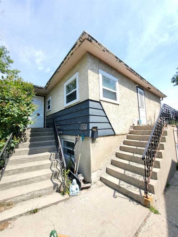 2522 17 Street SE — photo 1