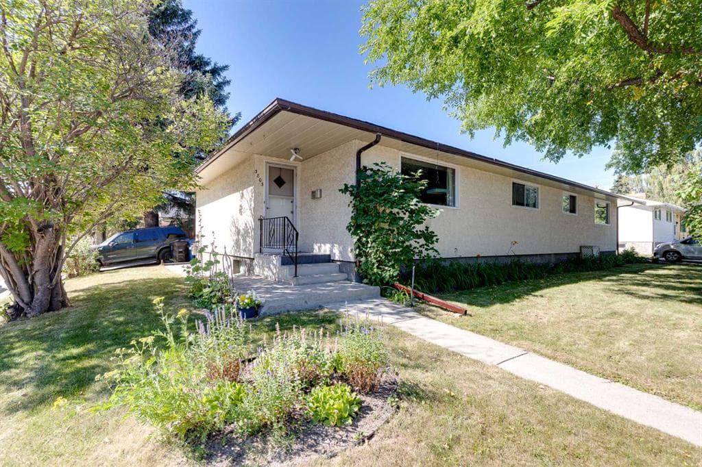 5-bed Duplex for sale at 3803 4 Avenue SW, Calgary