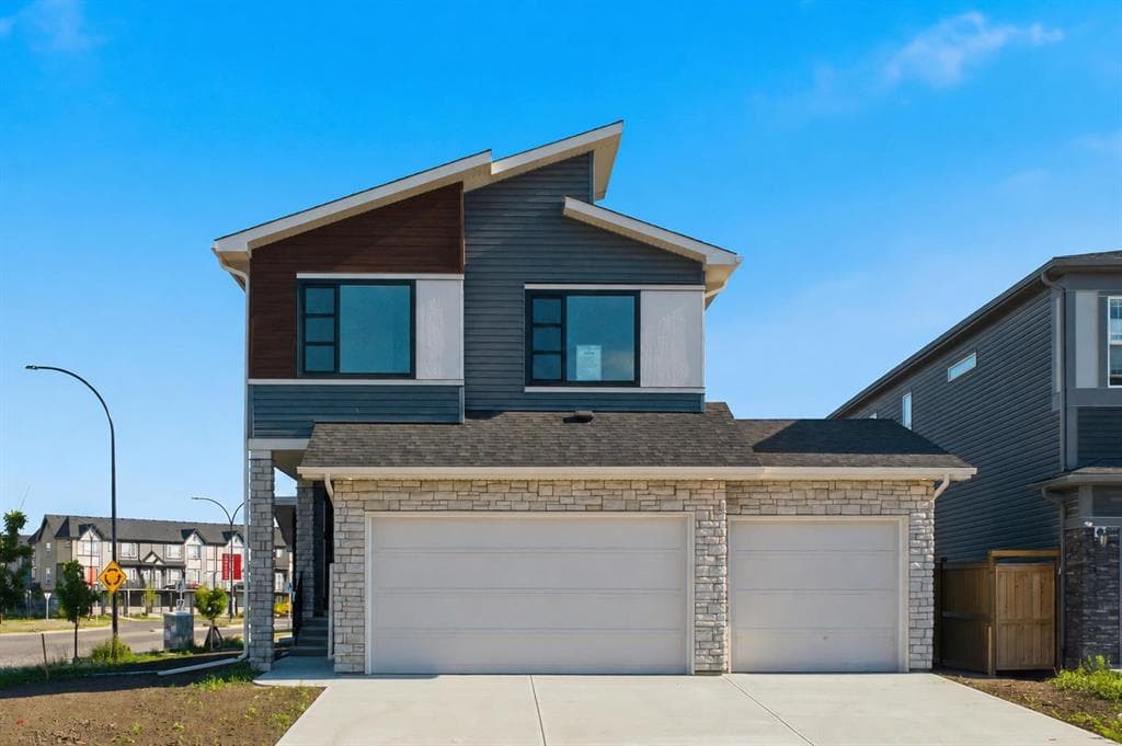572 Belmont Heath SW — photo 1