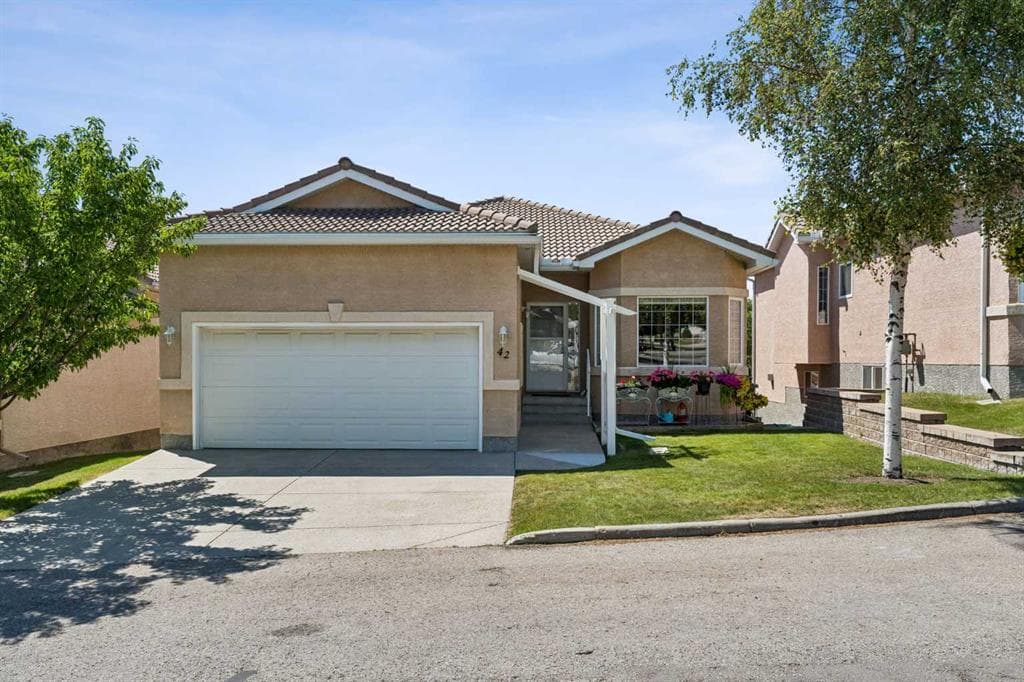 42 Scimitar Circle NW — photo 1