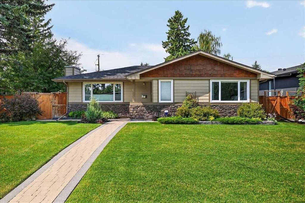 10807 Mapleshire Crescent SE — photo 1