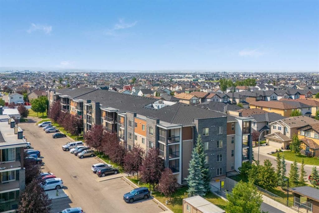 401, 7110 80 Avenue NE — photo 1