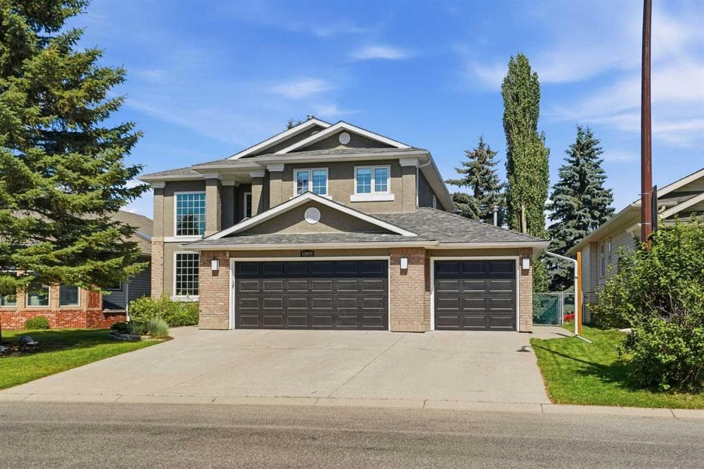 4-bed Detached for sale at 12078 Diamond View SE, Calgary
