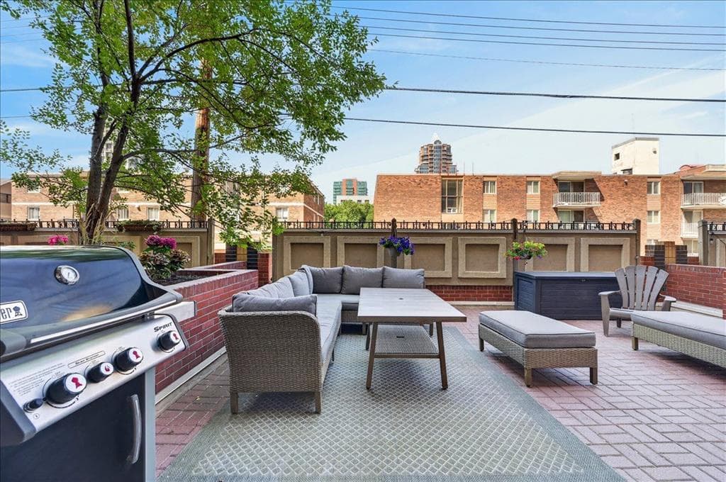 1-bed Apartment for sale at 109, 838 19 Avenue SW, Calgary