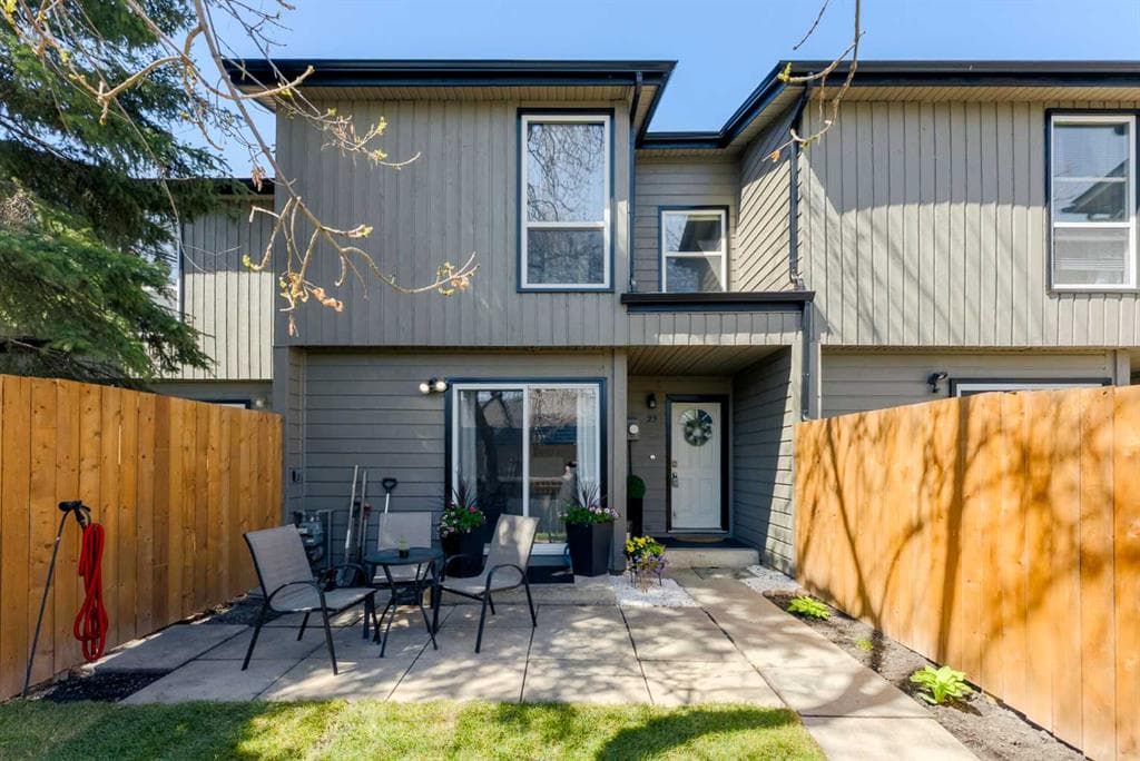 2-bed Townhouse for sale at 23, 420 Grier Avenue NE, Calgary