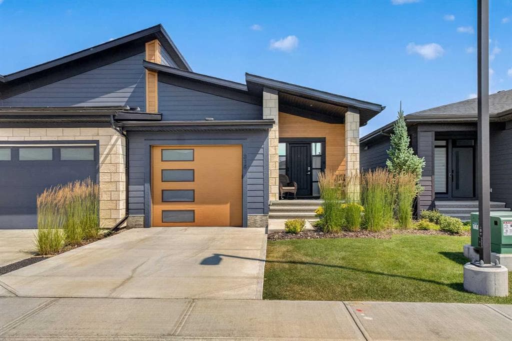 3-bed Semi-detached for sale at 318 Marina Cove SE, Calgary