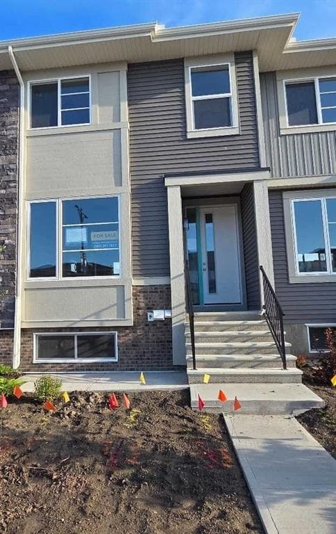 3-bed Townhouse for sale at 195 Lanark Boulevard SE, Airdrie