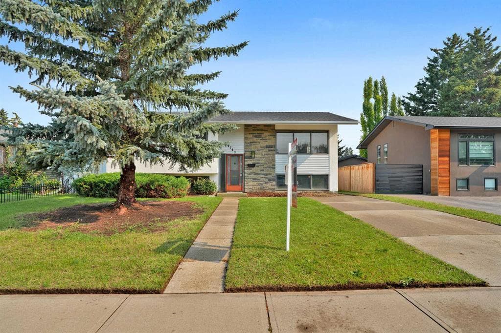4-bed Detached for sale at 9743 Academy Drive SE, Calgary