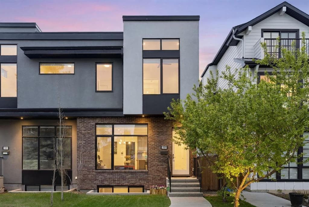 4-bed Semi-detached for sale at 2507 17 Street NW, Calgary
