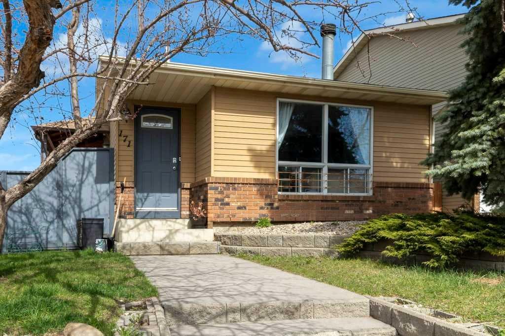 4-bed Detached for sale at 171 Erin Mount Place SE, Calgary