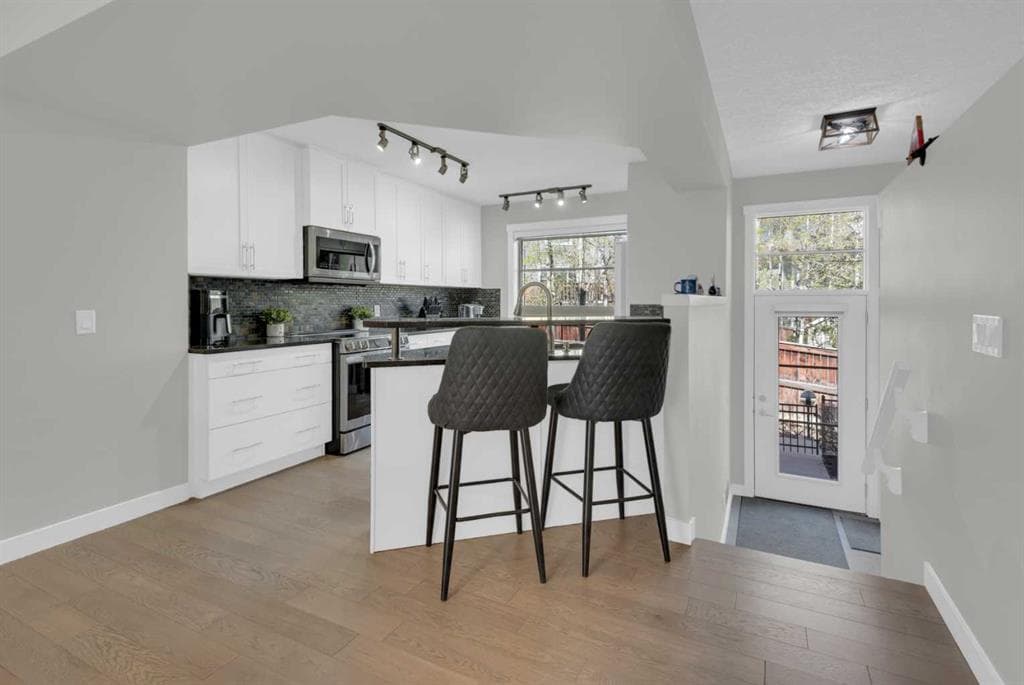 24 Aspen Hills Common SW — photo 1