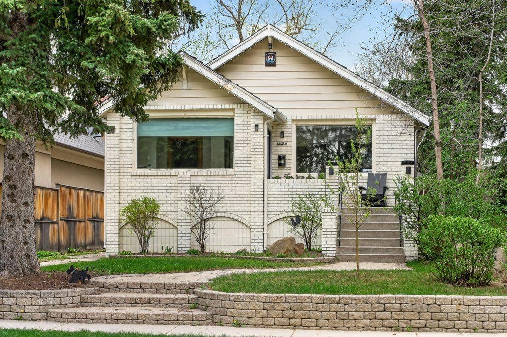 2-bed Detached for sale at 924 7A Street NW, Calgary