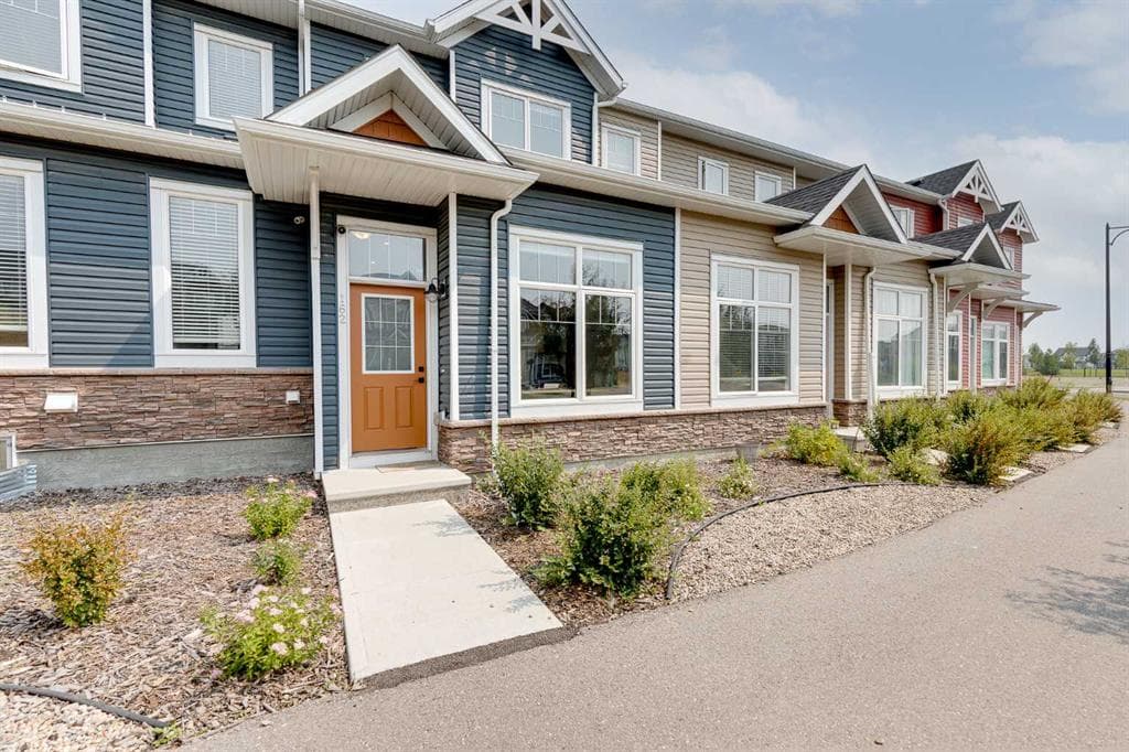 162 Chinook Gate Boulevard SW — photo 1