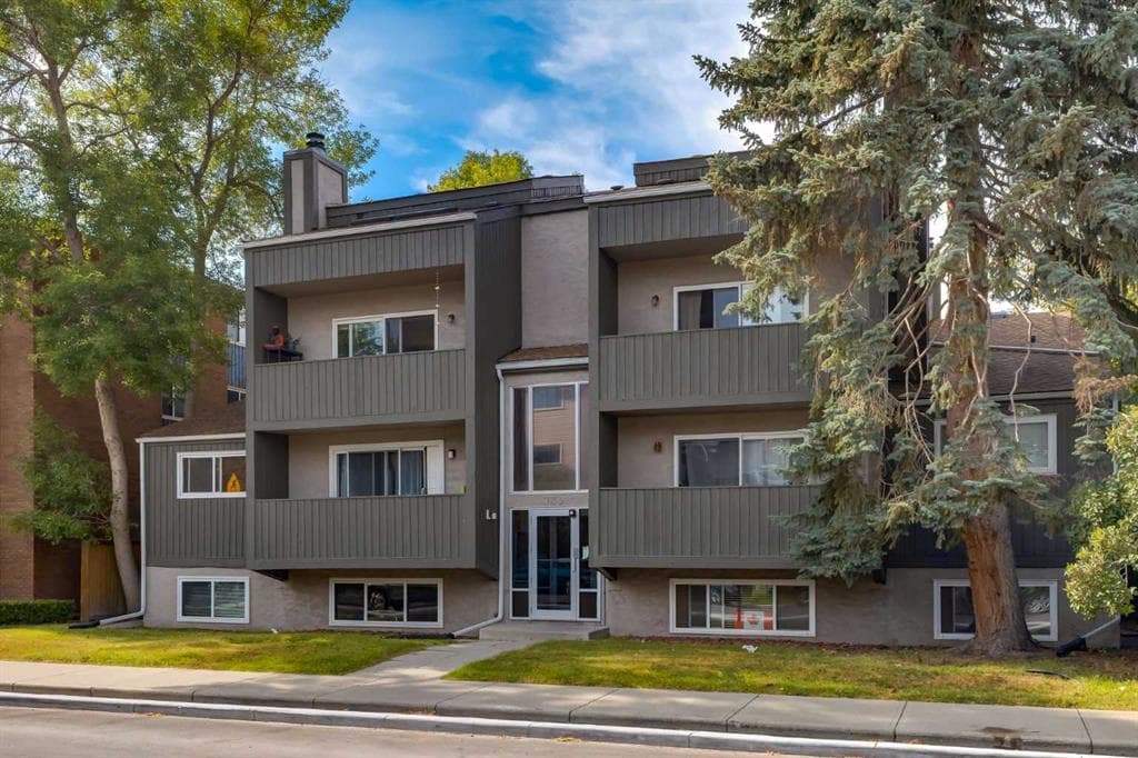 1-bed Apartment for sale at 303, 730 2 Avenue NW, Calgary