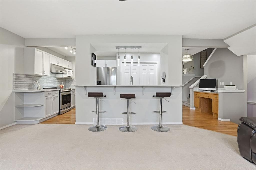 4-bed Detached for sale at 450 Elgin Way SE, Calgary
