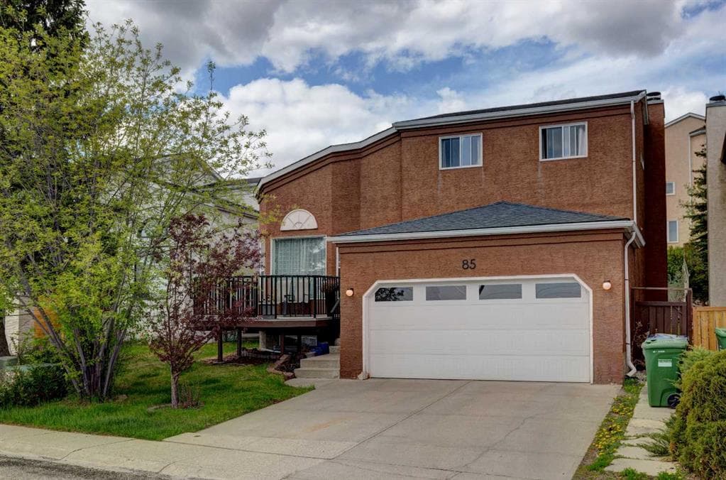 85 Sidon Crescent SW — photo 1