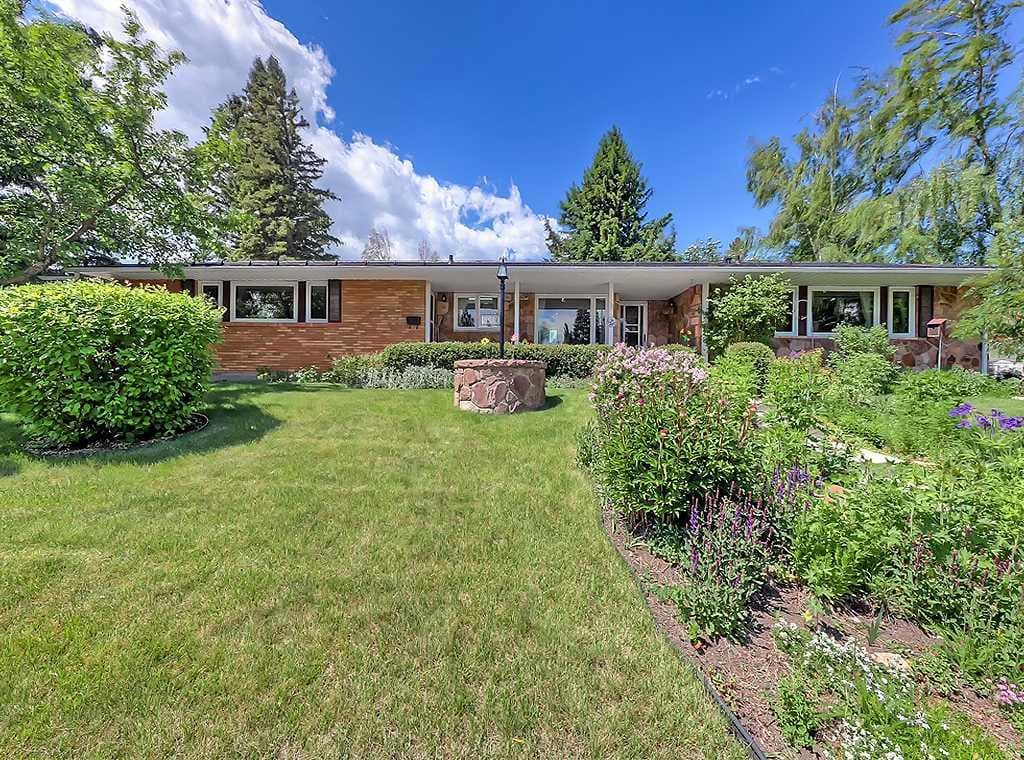 230 Oakwood Place SW — photo 1