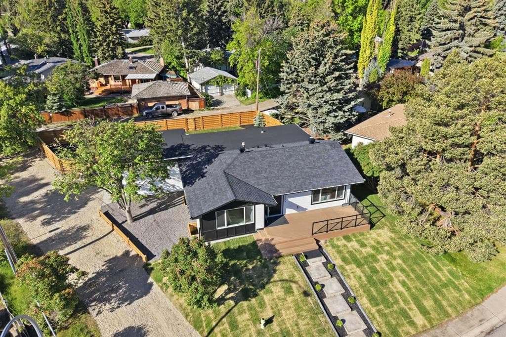 1303 87 Avenue SW — photo 1