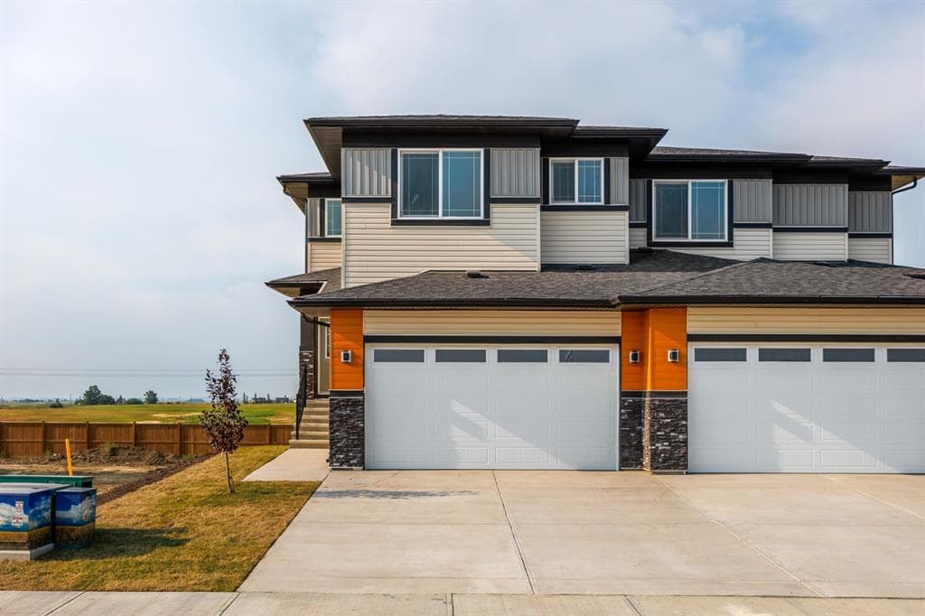 3-bed Semi-detached for sale at 142 Lakewood Crescent, Strathmore