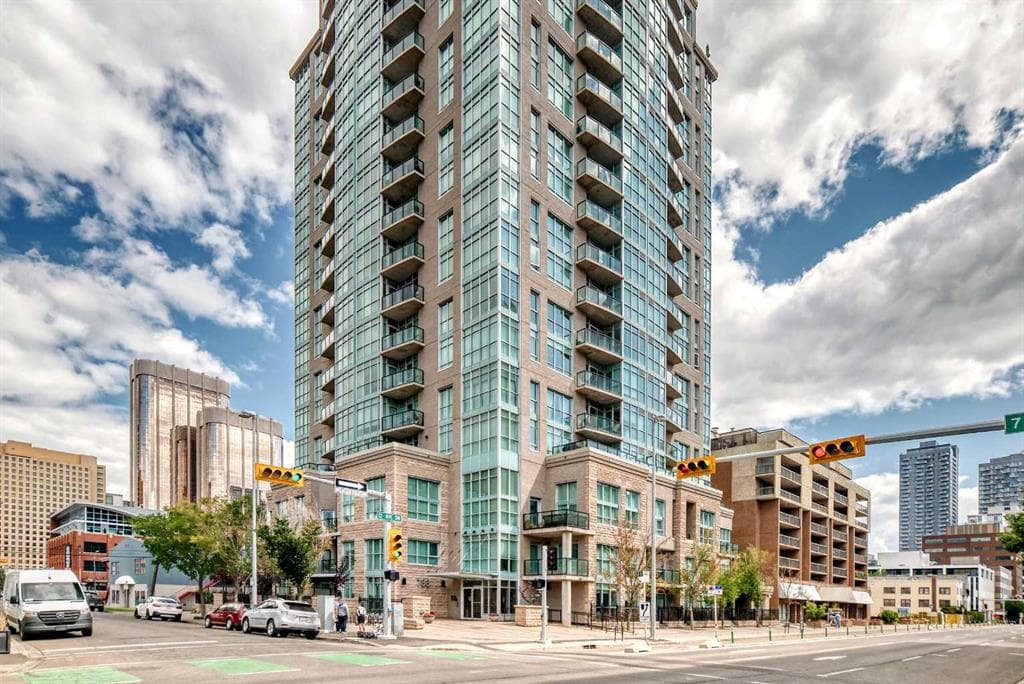 1508, 788 12 Avenue SW — photo 1