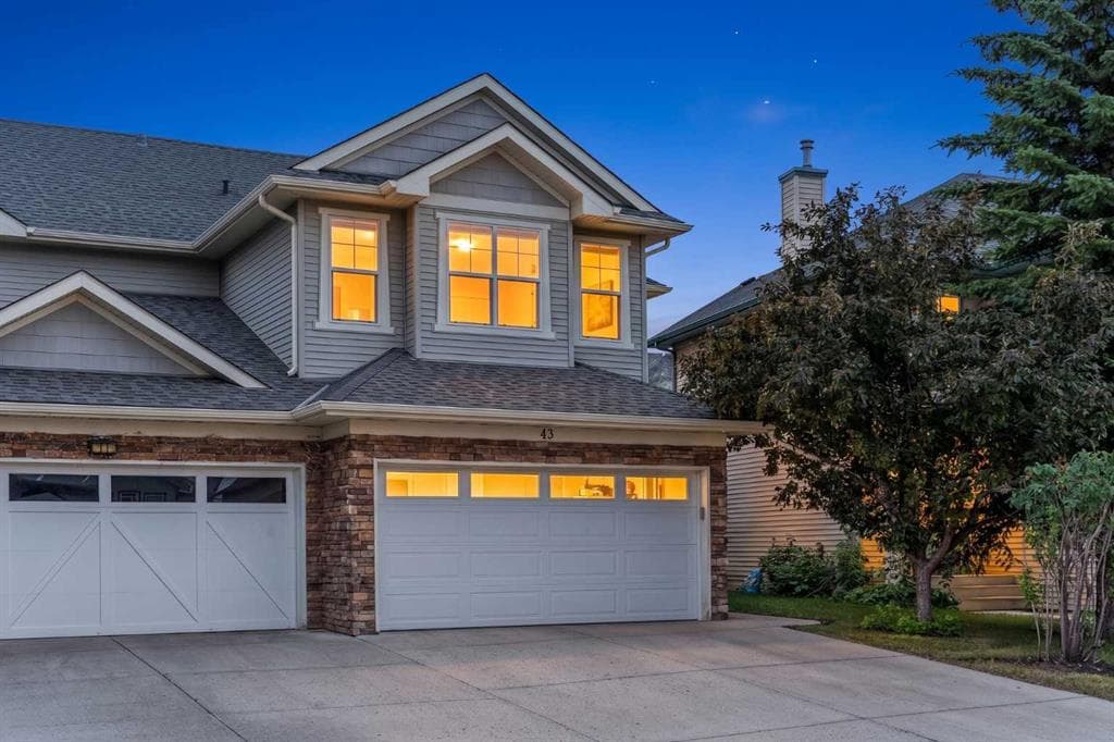 4-bed Semi-detached for sale at 43 Cougar Ridge Bay SW, Calgary
