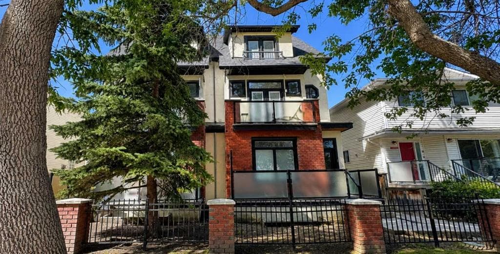 2-bed Townhouse for sale at 3, 2118 35 Avenue SW, Calgary