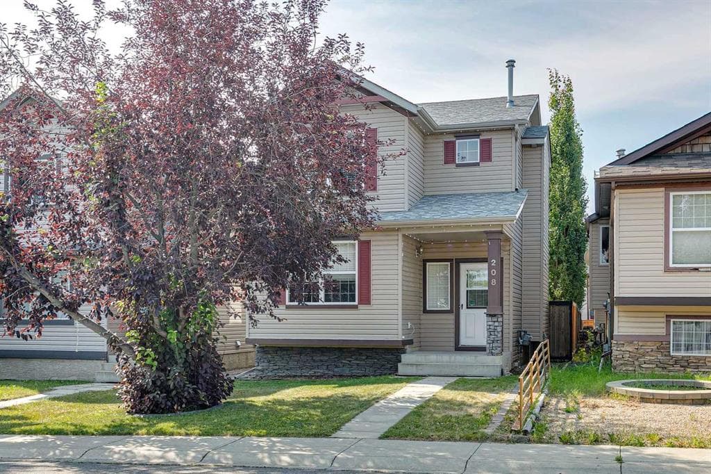 208 Everridge Way SW — photo 1